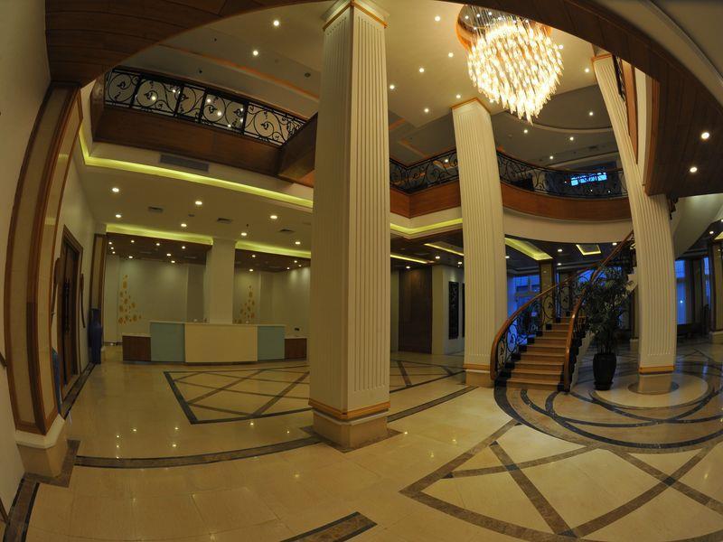 Hazel Hotel 4*
